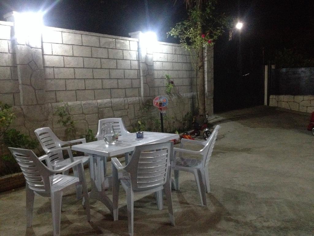 Guest House Maxim Makhinjauri Exterior foto