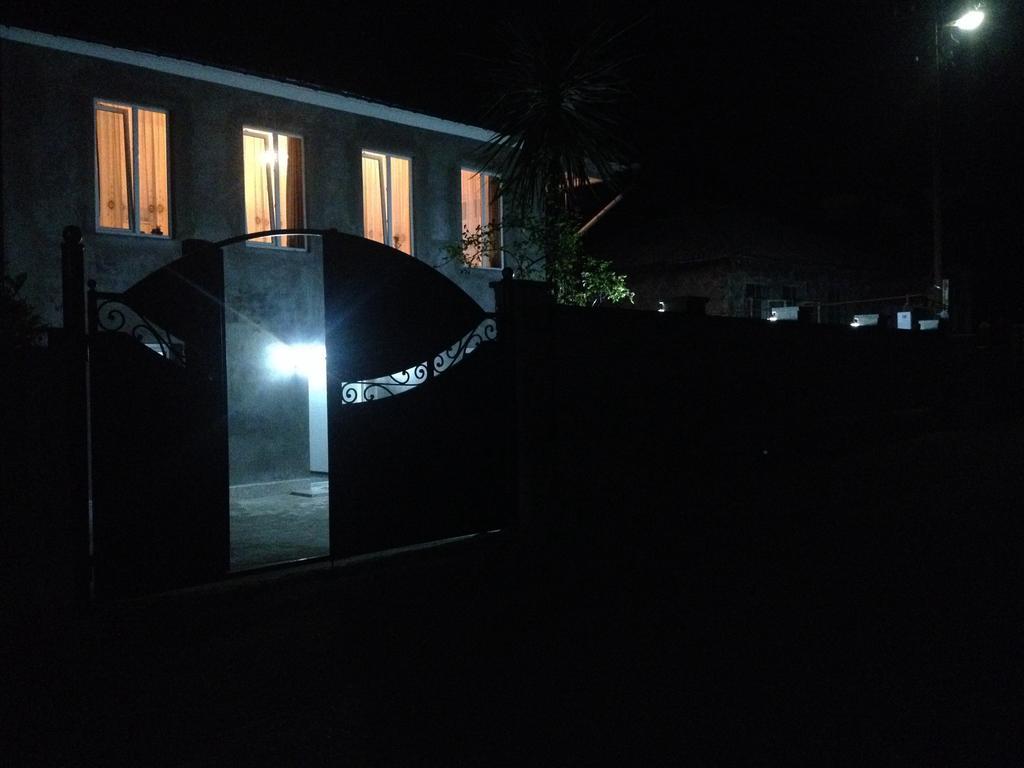 Guest House Maxim Makhinjauri Exterior foto